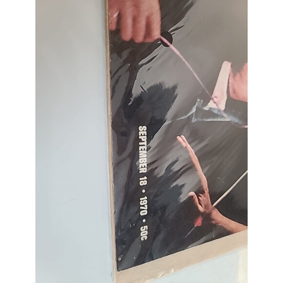 Vintage Life Magazine September 18 1970 Top Pop Singers W/Protective Sleeve - Picture 3 of 4